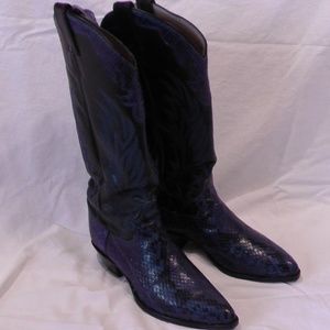 Justin woman's Python cowboy boots size 7